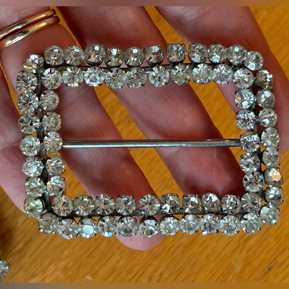Fantastic Rhinestone Shoe Buckles - Picture 2 of 5